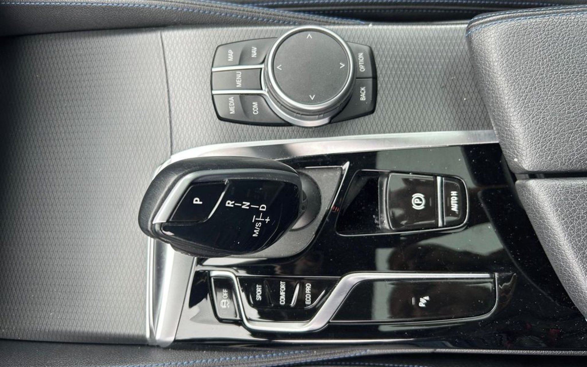 BMW 520dX M-paket, 2.0d -140kW