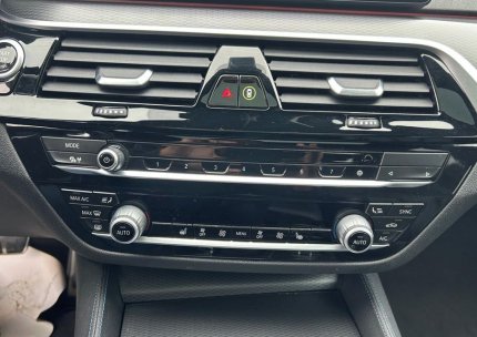 BMW 520dX M-paket, 2.0d -140kW